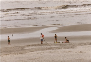 jeff mike janet barb beach.jpg